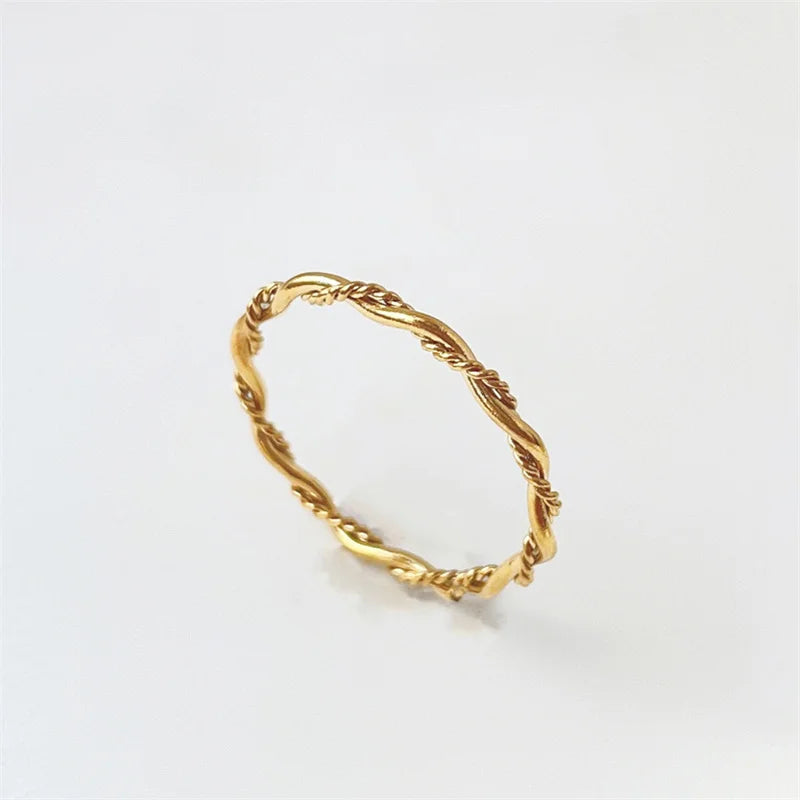 Titanium Steel Ring with 18K Gold Plating – Elegant and Durable