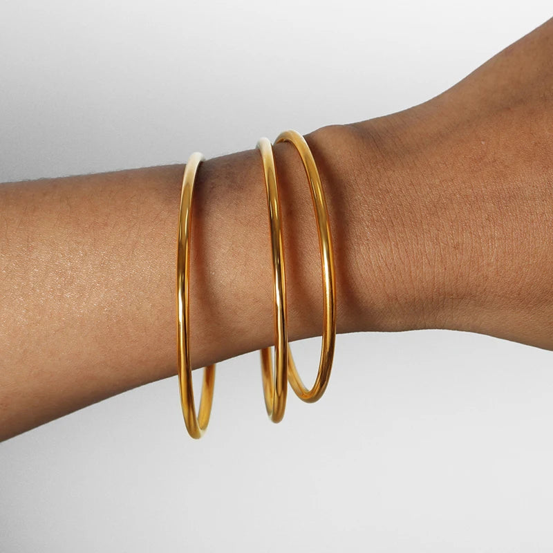 Fadeless Stainless Steel Bangle Bracelet – Available in Silver, Gold, and Rose Gold