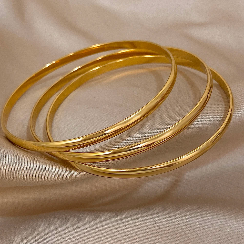 Set of 3 Glossy 18K Gold-Plated Stainless Steel Bangle Bracelets – Chic and Stylish